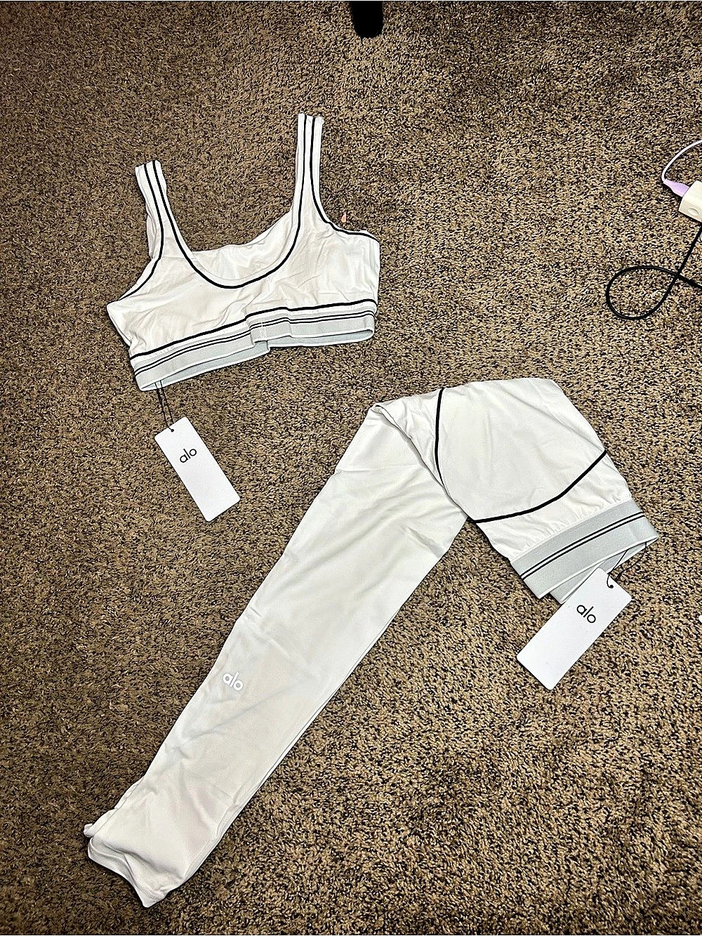Alo Yoga Bra & Legging Set White Medium
